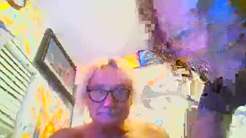 Snapshot of darnette_daisy chatting on September 14, 2025, 4:00 am darnette_daisy online show from September 14, 2025, 4:00 am