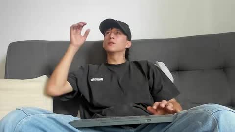 Snapshot of darsel_night chatting on December 14, 2025, 8:24 pm darsel_night online show from December 14, 2025, 8:24 pm