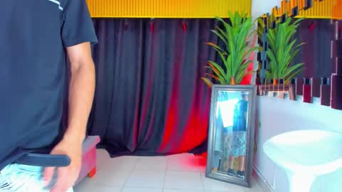 Snapshot of darwin_ggh chatting on January 17, 2026, 8:30 am darwin_ggh online show from January 17, 2026, 8:30 am