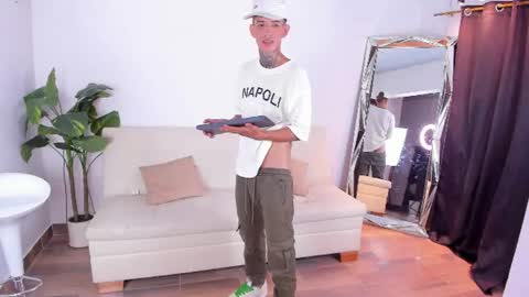 Snapshot of darwin_stark chatting on July 20, 2026, 7:22 am darwin_stark online show from July 20, 2026, 7:22 am
