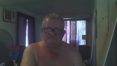 darwincock online show from December 21, 2024, 11:45 pm