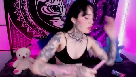 daryimiau online show from May 19, 2026, 3:35 am