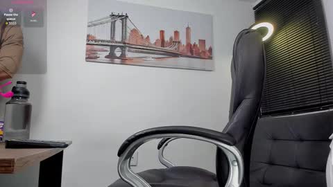 Dash online show from September 22, 2025, 11:23 am