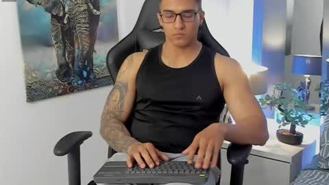 Snapshot of dash_bukoski chatting on February 25, 2026, 12:26 pm Dash online show from February 25, 2026, 12:26 pm