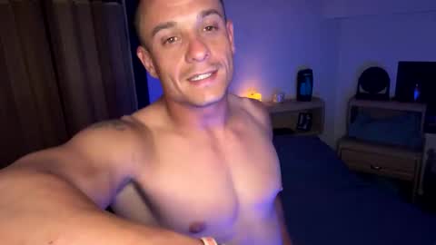 dave875126 online show from May 19, 2026, 10:38 pm