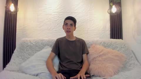 Snapshot of dave_925_ chatting on March 16, 2026, 6:45 pm dave_925_ online show from March 16, 2026, 6:45 pm