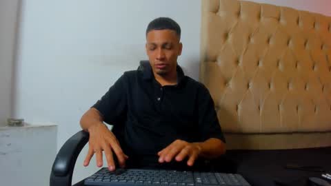 Snapshot of dave_skinnycum420 chatting on November 4, 2025, 6:56 am dave online show from November 4, 2025, 6:56 am