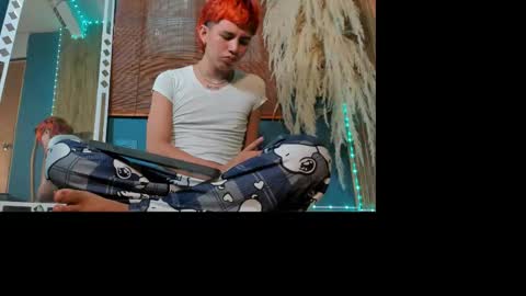Snapshot of daveel_hot chatting on September 24, 2025, 12:19 pm daveel_hot online show from September 24, 2025, 12:19 pm