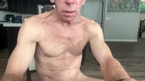 Snapshot of davepilotman205131 chatting on January 27, 2025, 5:15 pm davepilotman205131 online show from January 27, 2025, 5:15 pm