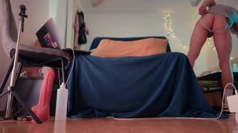 Davey online show from November 29, 2025, 5:05 pm