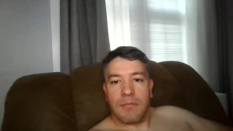 Snapshot of david334422 chatting on October 10, 2025, 6:51 pm david334422 online show from October 10, 2025, 6:51 pm