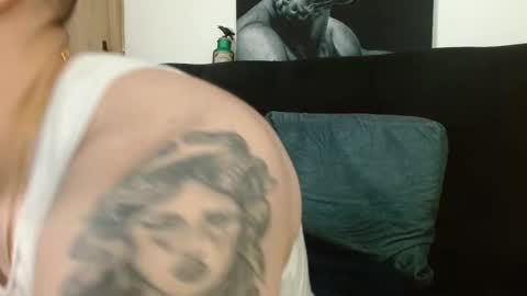 Snapshot of david_franco1 chatting on November 15, 2025, 8:27 pm Twitter davidsanctum online show from November 15, 2025, 8:27 pm