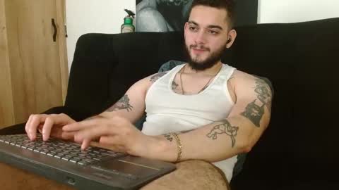 Snapshot of david_franco1 chatting on November 17, 2025, 10:15 pm Twitter davidsanctum online show from November 17, 2025, 10:15 pm