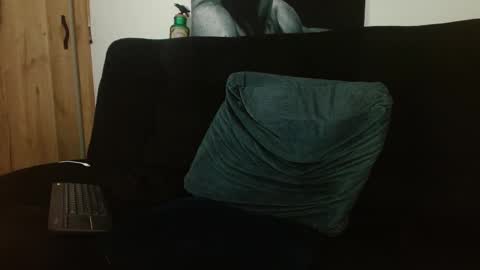 Snapshot of david_franco1 chatting on November 19, 2025, 10:10 pm Twitter davidsanctum online show from November 19, 2025, 10:10 pm