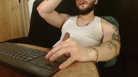 Snapshot of david_franco1 chatting on December 1, 2025, 10:59 pm Twitter davidsanctum online show from December 1, 2025, 10:59 pm