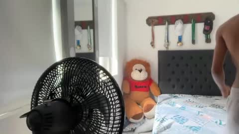david_hot44 online show from June 4, 2026, 4:46 pm
