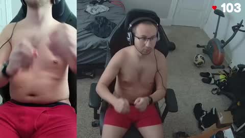 Snapshot of david_novabear chatting on December 1, 2024, 5:02 pm David online show from December 1, 2024, 5:02 pm