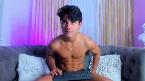 Snapshot of davidaponte017 chatting on December 30, 2024, 8:54 am davidaponte online show from December 30, 2024, 8:54 am