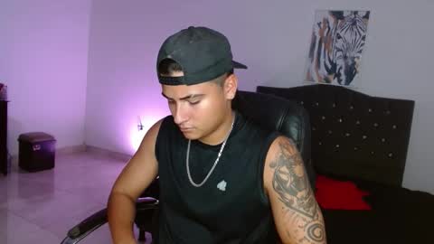 Snapshot of davidbless chatting on October 14, 2025, 1:50 am David Bless online show from October 14, 2025, 1:50 am