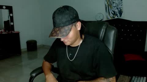 Snapshot of davidbless chatting on December 5, 2025, 1:03 am David Bless online show from December 5, 2025, 1:03 am