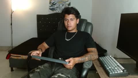 Snapshot of davidbless chatting on February 19, 2026, 1:01 am David Bless online show from February 19, 2026, 1:01 am