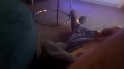 davidf75 online show from December 4, 2025, 9:07 am