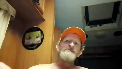 Snapshot of davidlennyd517399 chatting on February 1, 2025, 6:29 pm David Doyle online show from February 1, 2025, 6:29 pm