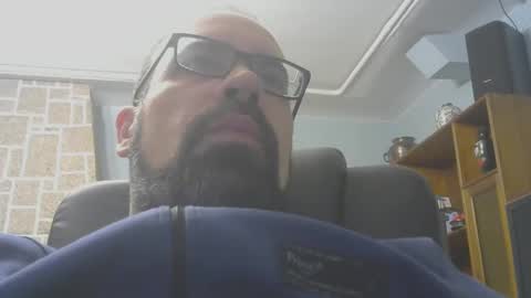 Snapshot of davidmax245 chatting on February 26, 2025, 8:00 pm davidmax245 online show from February 26, 2025, 8:00 pm