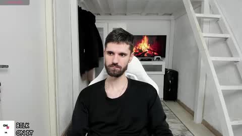 Snapshot of davidnowak chatting on January 22, 2025, 1:20 am David online show from January 22, 2025, 1:20 am