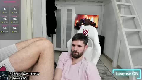 Snapshot of davidnowak chatting on January 24, 2025, 12:52 am David online show from January 24, 2025, 12:52 am