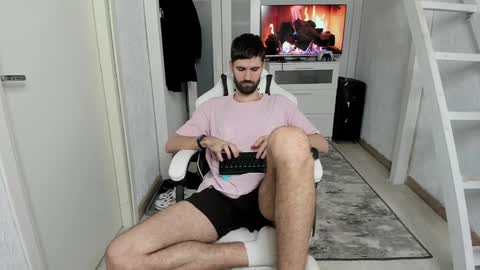 Snapshot of davidnowak chatting on January 31, 2025, 3:33 pm David online show from January 31, 2025, 3:33 pm