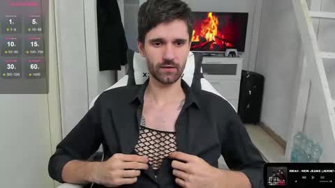 Snapshot of davidnowak chatting on February 27, 2025, 1:27 am David online show from February 27, 2025, 1:27 am