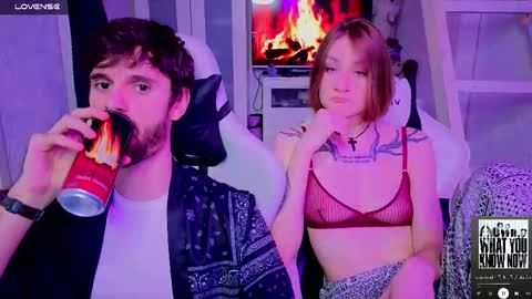 Snapshot of davidnowak chatting on November 5, 2025, 9:48 pm David online show from November 5, 2025, 9:48 pm