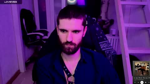 Snapshot of davidnowak chatting on December 3, 2025, 1:57 am David online show from December 3, 2025, 1:57 am