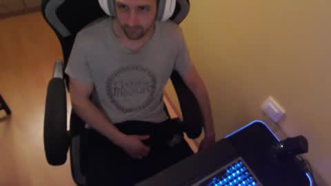 davidoventt online show from February 26, 2025, 5:28 pm