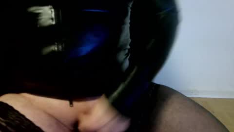 Snapshot of davidsecretgames chatting on March 18, 2026, 8:56 pm davidsecretgames online show from March 18, 2026, 8:56 pm