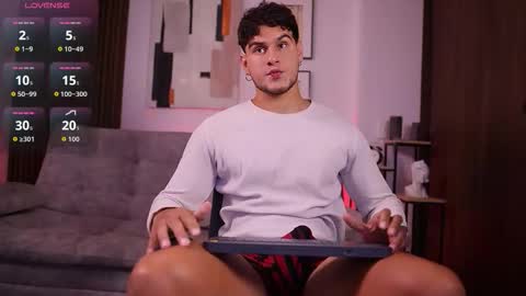 Snapshot of davies_brown chatting on January 11, 2026, 8:47 pm Davies brown schedule 12pm to 5pm col time online show from January 11, 2026, 8:47 pm