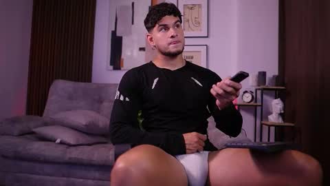 Snapshot of davies_brown chatting on January 15, 2026, 10:02 pm Davies brown schedule 12pm to 5pm col time online show from January 15, 2026, 10:02 pm