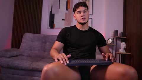 Snapshot of davies_brown chatting on January 17, 2026, 9:51 pm Davies brown schedule 12pm to 5pm col time online show from January 17, 2026, 9:51 pm