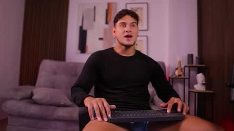 Snapshot of davies_brown chatting on February 16, 2026, 6:15 pm Davies brown schedule 12pm to 5pm col time online show from February 16, 2026, 6:15 pm