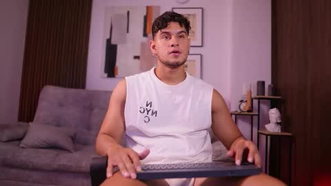 Snapshot of davies_brown chatting on February 26, 2026, 9:03 pm Davies brown schedule 12pm to 5pm col time online show from February 26, 2026, 9:03 pm