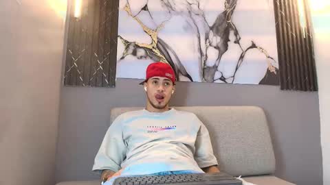 Snapshot of davin_01 chatting on December 15, 2025, 12:09 pm DAVID online show from December 15, 2025, 12:09 pm