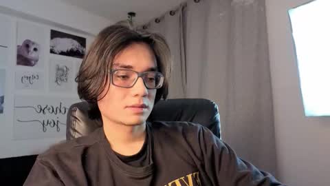 Snapshot of davoxer chatting on January 18, 2026, 3:43 am davoxer online show from January 18, 2026, 3:43 am