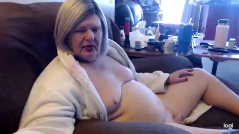 dawndoesall online show from January 5, 2025, 4:38 pm