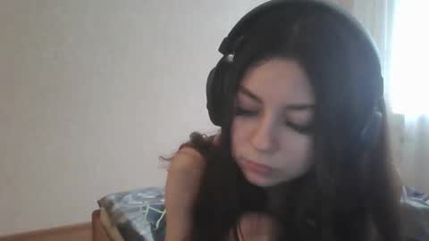 Snapshot of dawndollins chatting on March 7, 2025, 12:23 pm Alice online show from March 7, 2025, 12:23 pm