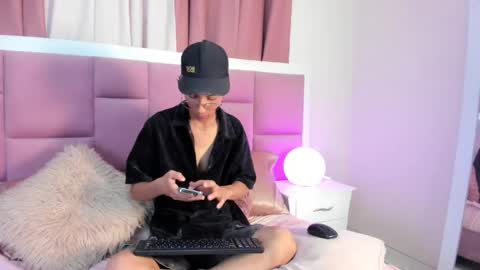 Snapshot of dax_blaze chatting on April 28, 2026, 4:17 am Dax online show from April 28, 2026, 4:17 am