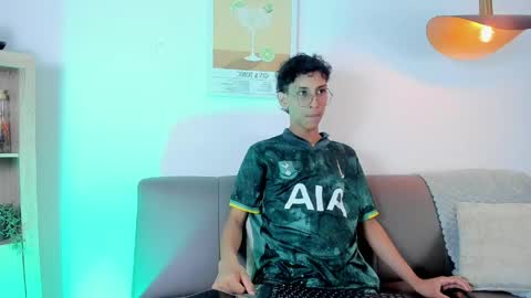 Snapshot of dax_blaze chatting on May 3, 2026, 12:44 pm Dax online show from May 3, 2026, 12:44 pm