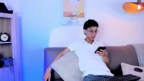 Snapshot of dax_blaze chatting on May 7, 2026, 12:43 pm Dax online show from May 7, 2026, 12:43 pm