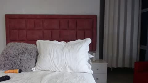 dayannaxxo online show from February 1, 2025, 4:46 am