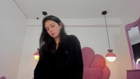 DAYRA ANGELS online show from January 10, 2025, 5:15 am